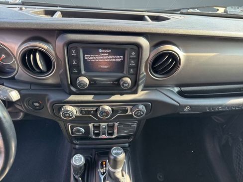 Used 2020 Jeep Wrangler Unlimited Sport S image 21