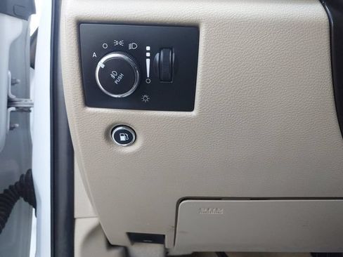 Used 2014 Jeep Grand Cherokee Overland AWD/4WD image 28
