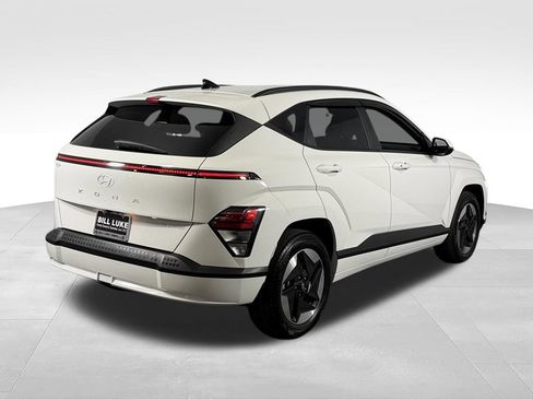 Used 2024 Hyundai Kona SEL FWD image 7