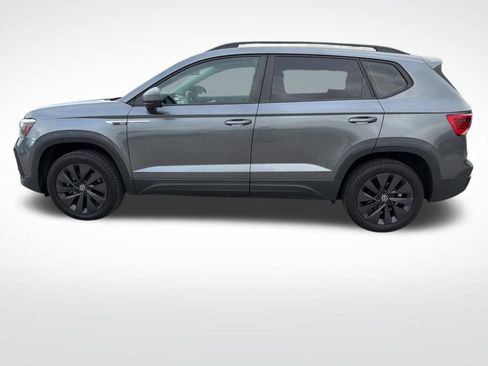 Used 2022 Volkswagen Taos S w/ IQ Drive S Package image 8