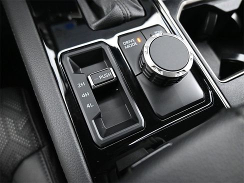 Used 2024 Toyota Tundra Limited image 16