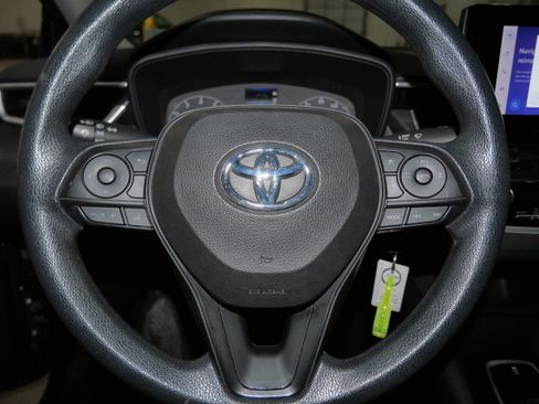Certified 2024 Toyota Corolla LE image 27