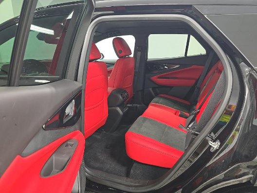Used 2024 Chevrolet Blazer EV RS AWD/4WD image 4