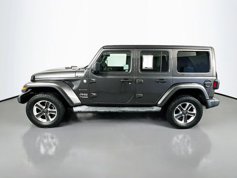Used 2019 Jeep Wrangler Unlimited Sahara AWD/4WD image 4