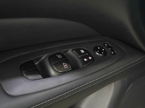Used 2017 Nissan Pathfinder SL w/ SL Premium Package AWD/4WD image 24