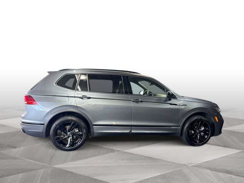Certified 2023 Volkswagen Tiguan SE R-Line FWD image 9