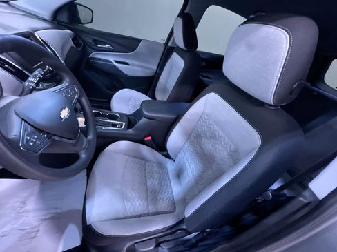 Used 2023 Chevrolet Equinox LS image 14