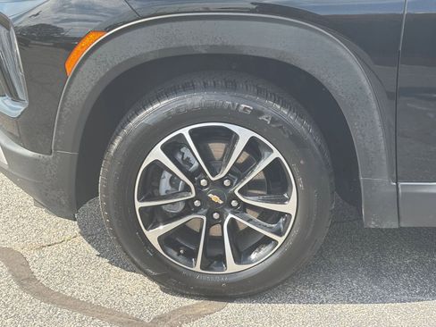 Used 2025 Chevrolet TrailBlazer LT w/ Driver Confidence Package AWD/4WD image 29