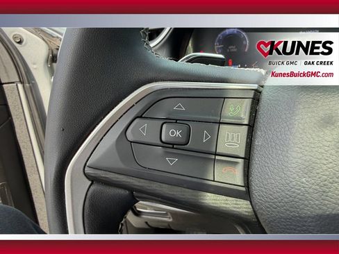 Used 2023 Jeep Grand Cherokee Altitude AWD/4WD image 17