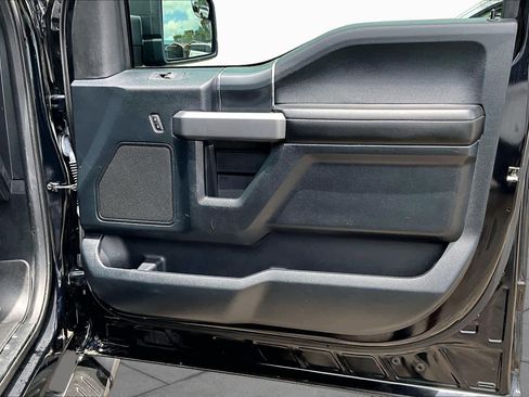 Used 2018 Ford F150 XLT w/ Equipment Group 302A Luxury AWD/4WD image 25