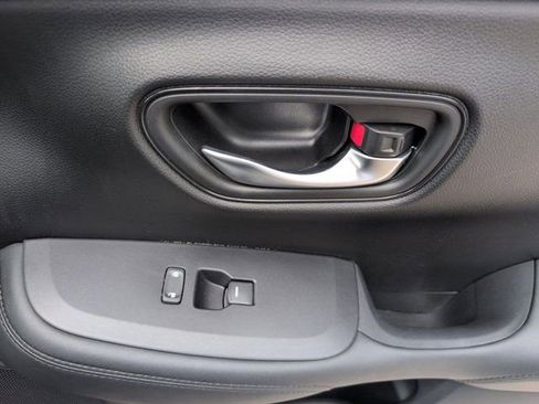 Used 2025 Honda HR-V LX image 33