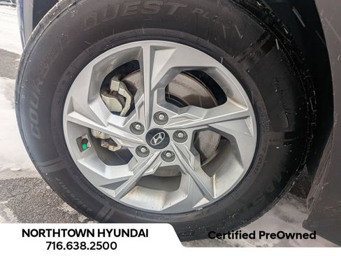 Certified 2024 Hyundai Tucson SE image 40