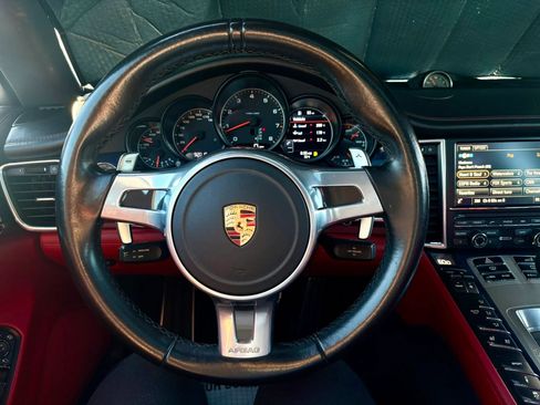 Used 2016 Porsche Panamera image 35