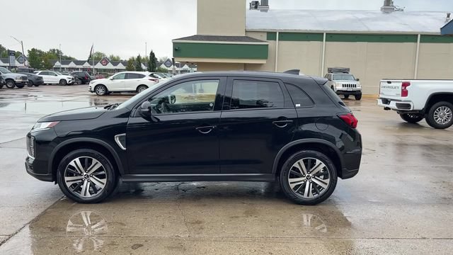 Used 2026 Mitsubishi Outlander Sport SE AWD/4WD image 5