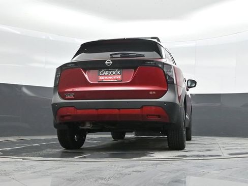Used 2025 Nissan Kicks SR FWD image 48
