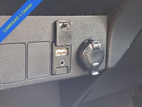 Used 2014 Toyota RAV4 Limited w/ Technology Package FWD image 29