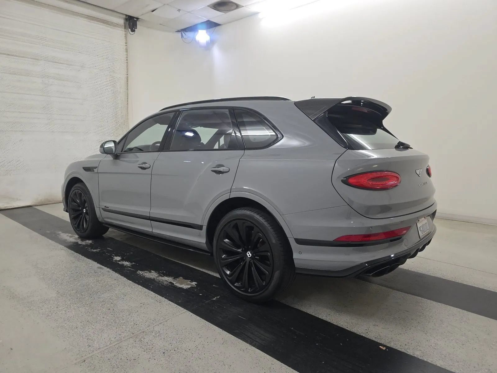 Used 2023 Bentley Bentayga AWD/4WD image 13