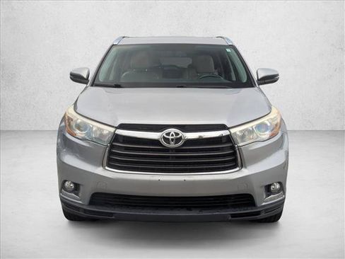 Used 2016 Toyota Highlander Limited AWD/4WD image 2