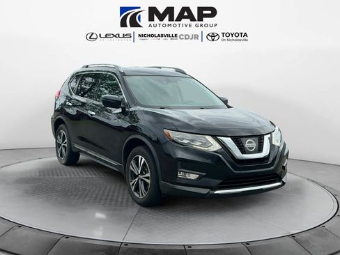 Used 2017 Nissan Rogue SL w/ SL Premium Package AWD/4WD image 14