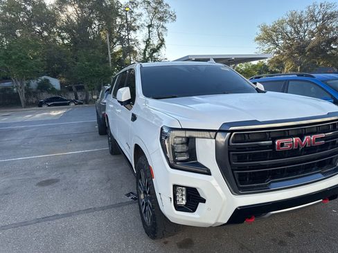 Used 2023 GMC Yukon XL AT4 w/ AT4 Premium Package image 3