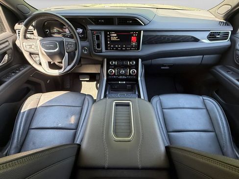 Used 2024 GMC Yukon Denali AWD/4WD image 23