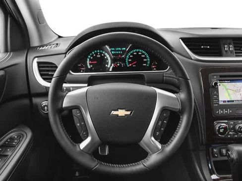 Used 2017 Chevrolet Traverse LT FWD image 9