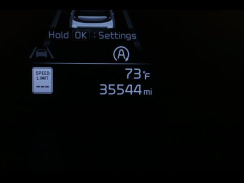 Used 2025 Kia Soul LX w/ LX Technology Package FWD image 23
