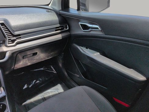 Used 2023 Kia Sportage LX FWD image 20