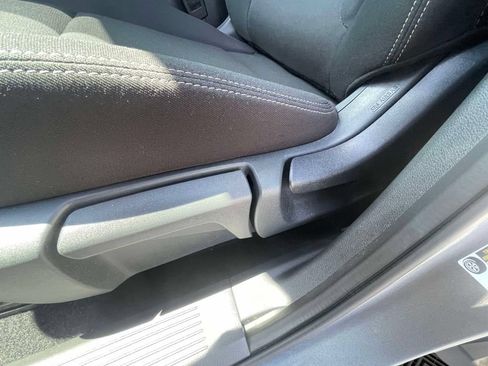 Used 2026 Nissan Rogue S FWD image 15