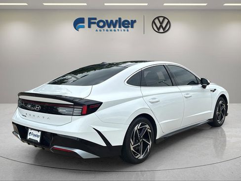 Used 2025 Hyundai Sonata SEL FWD image 7