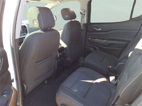 Used 2023 GMC Acadia SLE w/ Driver Convenience Package image 24