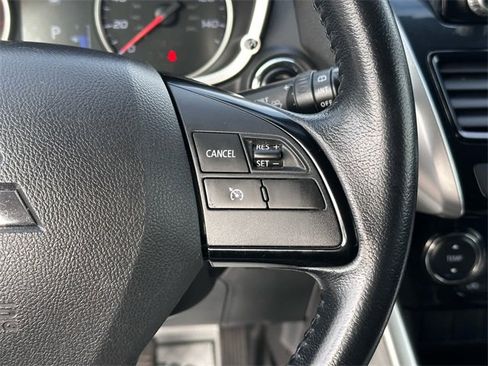 Used 2022 Mitsubishi Eclipse Cross SE image 14