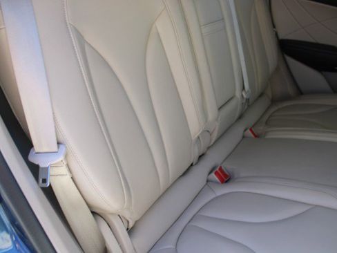 Used 2018 Lincoln MKC Premiere FWD image 16