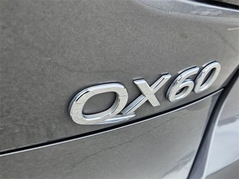 Used 2020 INFINITI QX60 Luxe w/ Essential Package image 11