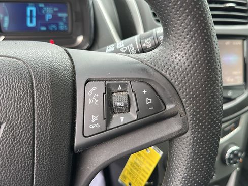 Used 2016 Chevrolet Trax LT FWD image 15