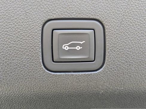 Used 2023 Chevrolet Tahoe LT w/ Luxury Package RWD image 16