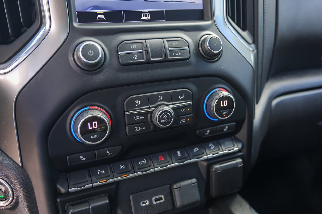 Used 2021 Chevrolet Silverado 1500 LT Trail Boss w/ Convenience Package II AWD/4WD image 17