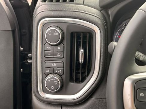 Used 2022 Chevrolet Silverado 1500 LT image 16