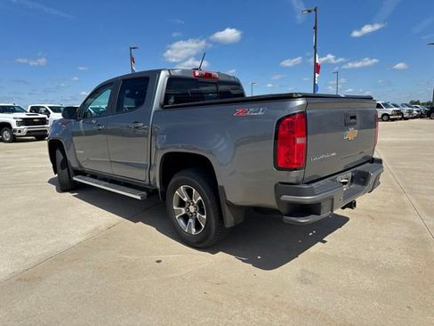 Used 2019 Chevrolet Colorado Z71 AWD/4WD image 3