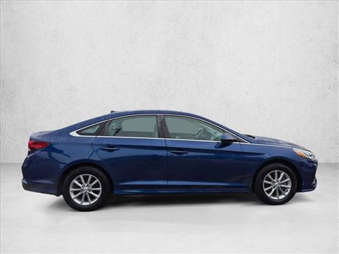 Used 2019 Hyundai Sonata SE FWD image 4