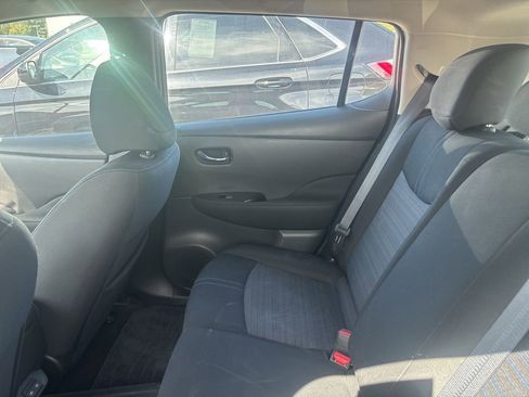 Used 2023 Nissan Leaf SV Plus image 3