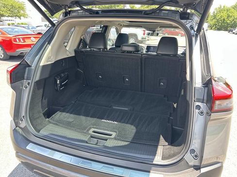 Used 2023 Nissan Rogue SL AWD/4WD image 16