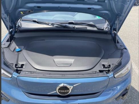 Used 2023 Volvo C40 P8 Recharge Plus AWD/4WD image 9