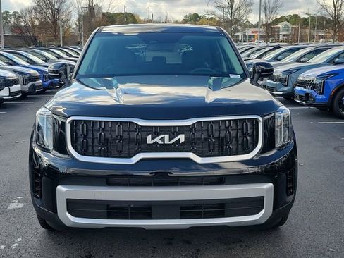 New 2025 Kia Telluride LX image 2