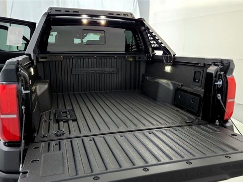 Certified 2025 Toyota Tacoma 4x4 Double Cab Hybrid image 31