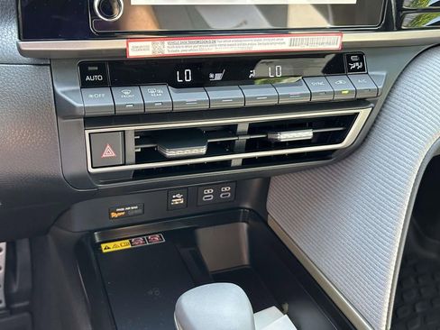 New 2026 Toyota Camry SE w/ Convenience Package FWD image 22