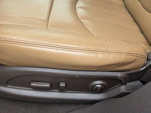 Used 2016 Buick Enclave Leather FWD image 6