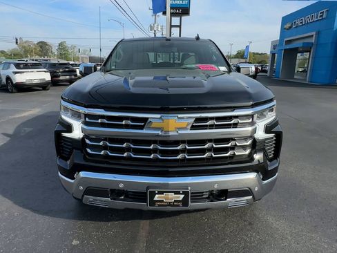 New 2026 Chevrolet Silverado 1500 LTZ w/ LTZ Premium Package AWD/4WD image 3
