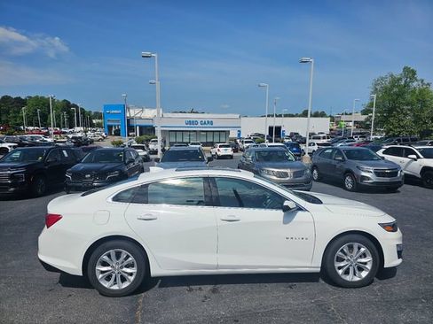 Used 2024 Chevrolet Malibu LT FWD image 9