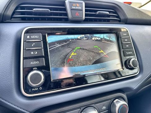 Used 2024 Nissan Versa SV w/ Trunk Package image 36